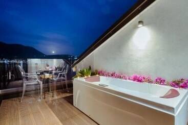 בית מלון כפרי Rea Boutique