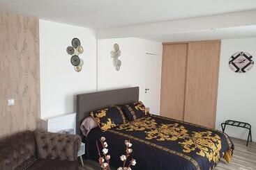 بنسيون O Cepages