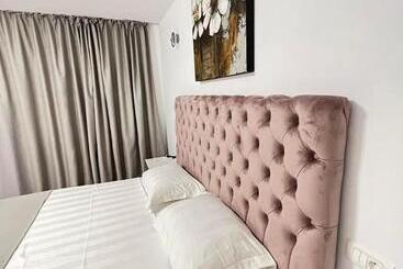 펜션 Wait`n Sea House