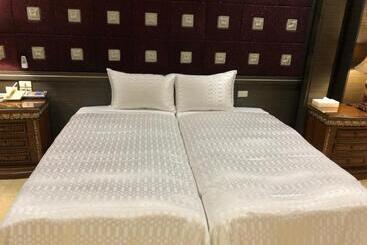 Royal Garden Motel   Chiayi Branch