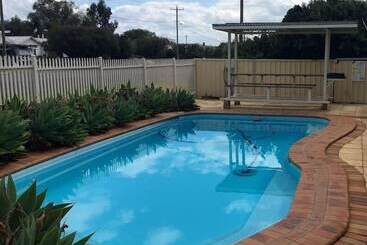 Harvest Lodge Motel   Gunnedah