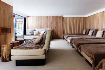 호텔 Champneys Forest Mere