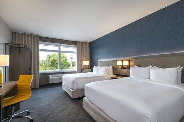 בית מלון כפרי Comfort Inn & Suites