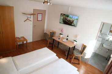 ホテル Paradis Leukerbad Therme