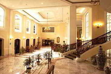 Отель Plaza Camelinas