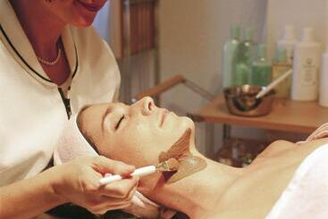 酒店 Wellness Spa Pirmin Zurbriggen