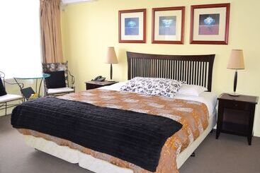 Knightsbridge Apartments