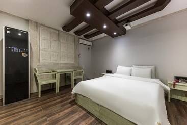 酒店 Daejeon Munchang Rosemary