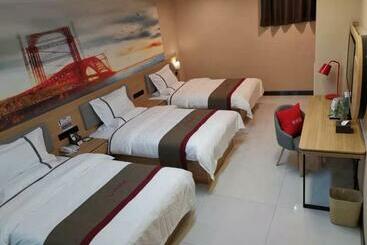 Thank Inn Chain Hotel Aksu Juche Tianwu Plaza