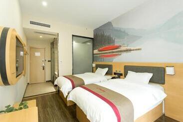 Thank Inn Chain Hotel Xi An Weiyang District High Speed Rail North Passenger Station