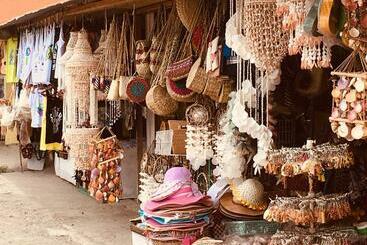 پانسیون Barrio House Mactan