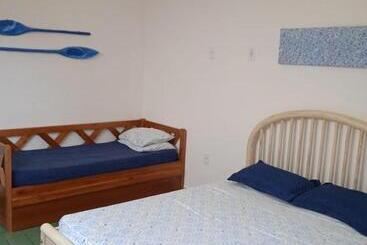 펜션 Suítes Família Mateus