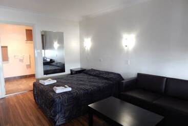 Blackwater Hotel Motel