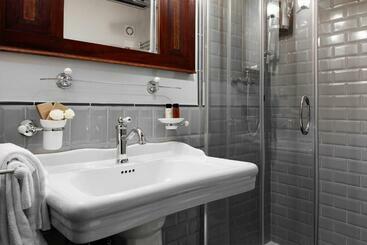 هتل Agriturismo Torreghiotta