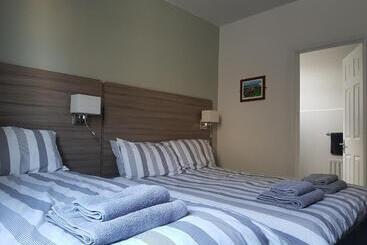 Пансион Causeway Bay Guesthouse Portrush