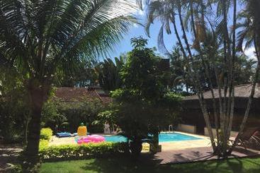 پانسیون Suítes Da Piscina