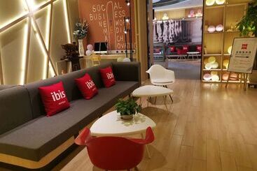 هتل Ibis Lanzhou West Railway Station