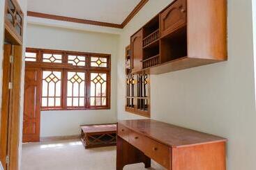 酒店 Omah Cimbar Family Residence