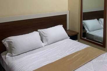 בית מלון כפרי Reddoorz @ Kampkey Tanah Hitam