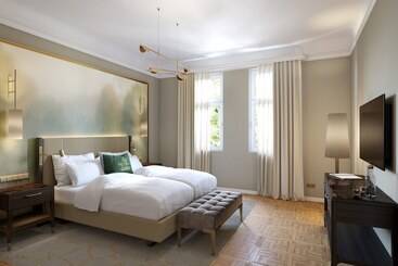 公寓式酒店  Falkenstein Grand Autograph Collection