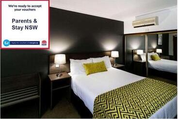 בית מלון כפרי Best Western Plus Ambassador Orange