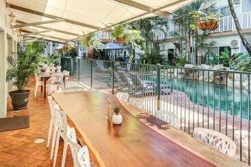 בית מלון כפרי Coral Tree Inn