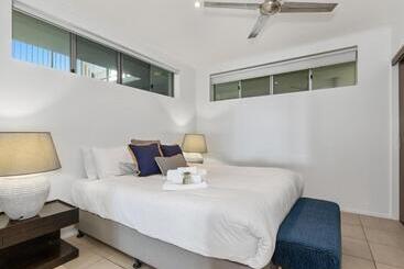 Отель Paradiso Resort By Kingscliff Accommodation