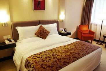 هتل Ramada Plaza Guiyang