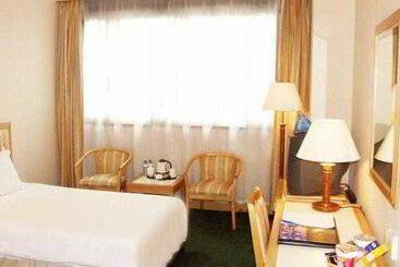 هتل Ramada Shanghai Zhabei