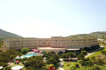 בית מלון כפרי Club Esse Roccaruja