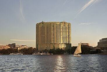 Four Seasons Hotel Cairo At Nile Plaza