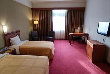 호텔 Grand Continental Kuching