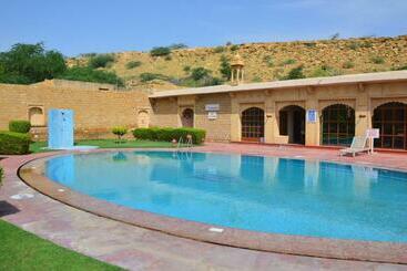 בית מלון כפרי Heritage Inn