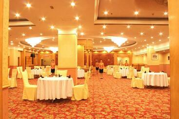 هتل Weifang Internation Financial
