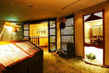 هتل Royal  Yamanaka Onsen Kajikaso