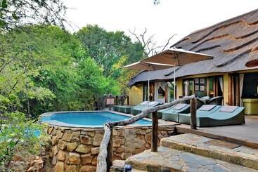 ホテル Motswiri Private Safari Lodge