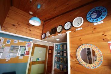 Отель Sunflower Lodge