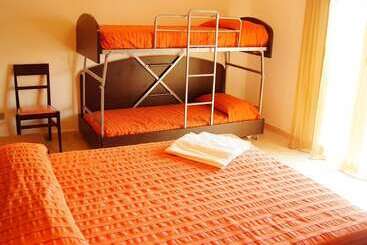 בית מלון כפרי Club Ravezzo