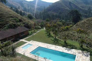 Отель Pousada Vale Das Flores