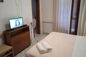 צימר Villa Thomas Bb Conduzione Familiare