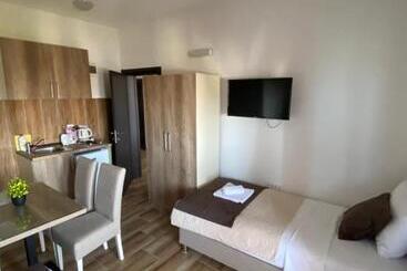 پانسیون Apartments Nikičić