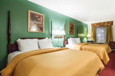 فندق Clarion Inn Branson