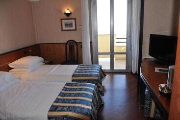 בית מלון כפרי David Palace