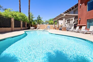 酒店 Holiday Inn Express & Suites Rancho Mirage   Palm Spgs Area, An Ihg