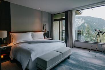 هتل Intercontinental Resort Jiuzhai Paradise, An Ihg