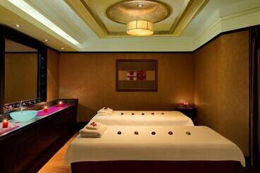Radisson Blu Hotel Shanghai New World