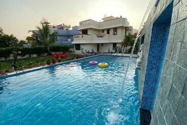 Hotel Boutique Room Lakecity