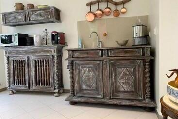 مبيت وإفطار La Cactée Singulière