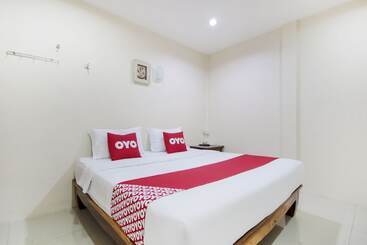هتل Oyo 75331 Hareeya