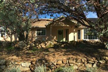 Foxtail Farm Bed & Breakfast